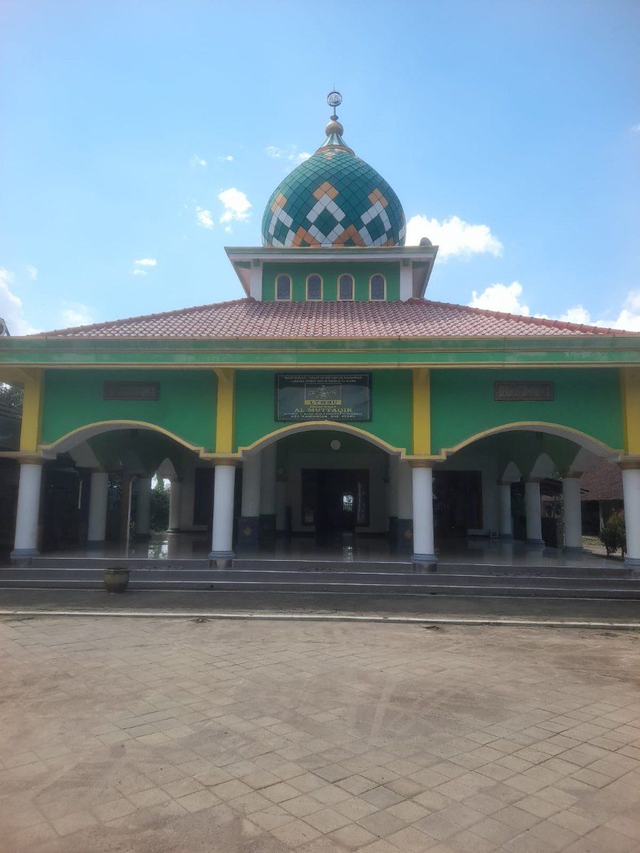 Foto AL MUTTAQIN